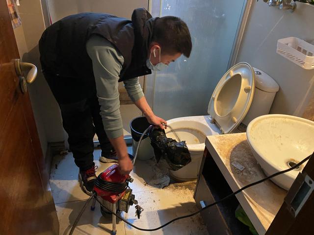 龙华马桶疏通-疏通下水道