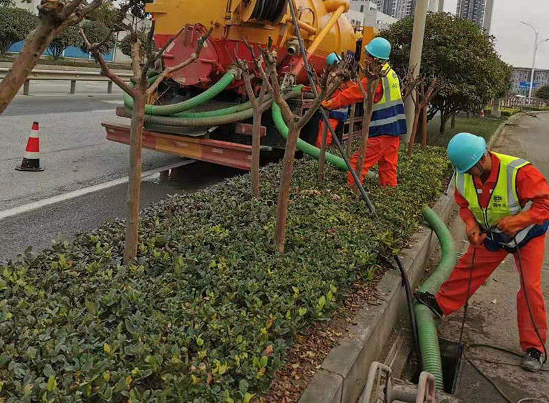 龙华市政管道清淤